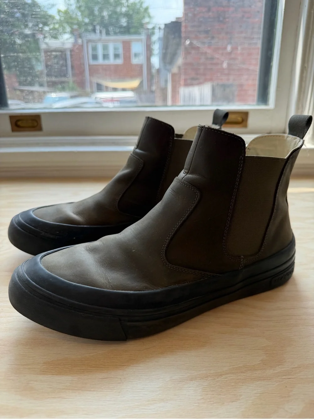 SeaVee’s Beyond and Back Boot - Black Olive